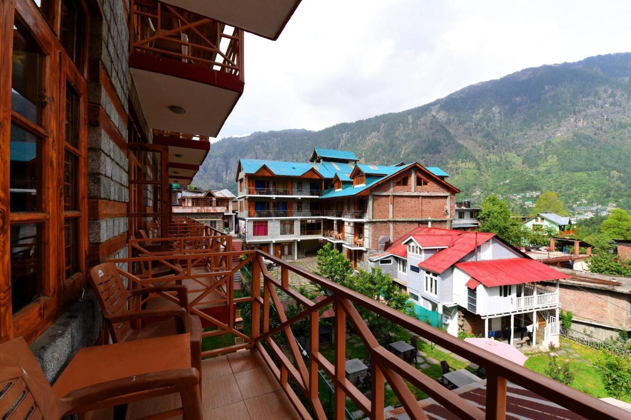 Отель Tourist Nest Old Manali Экстерьер фото